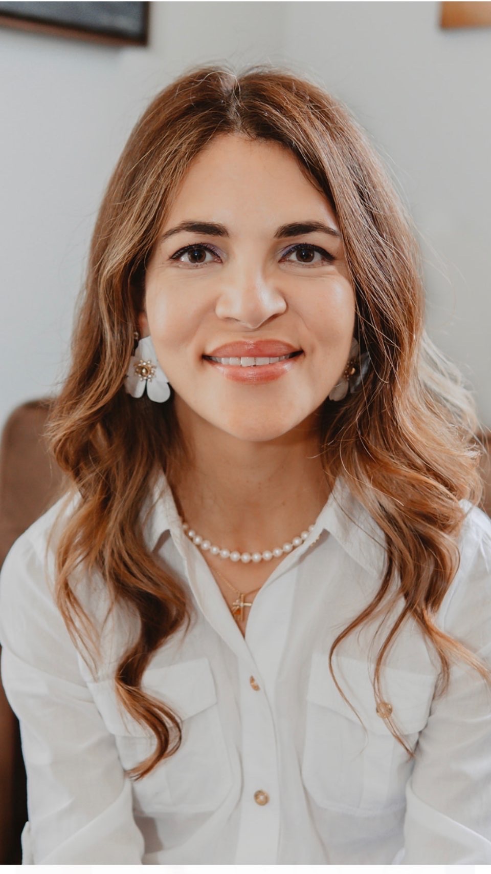 Tara Apriletti, NP