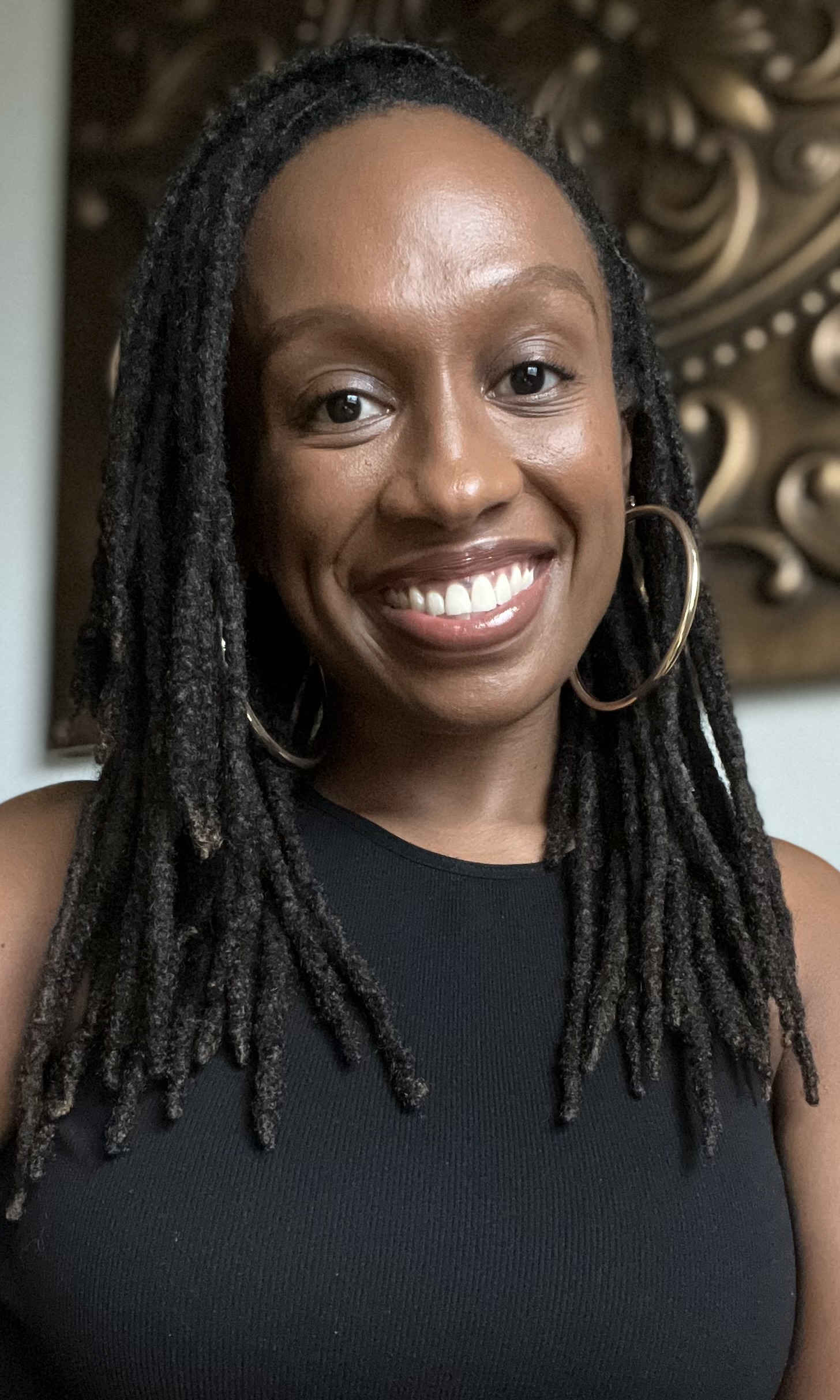 Tara Apriletti, NP